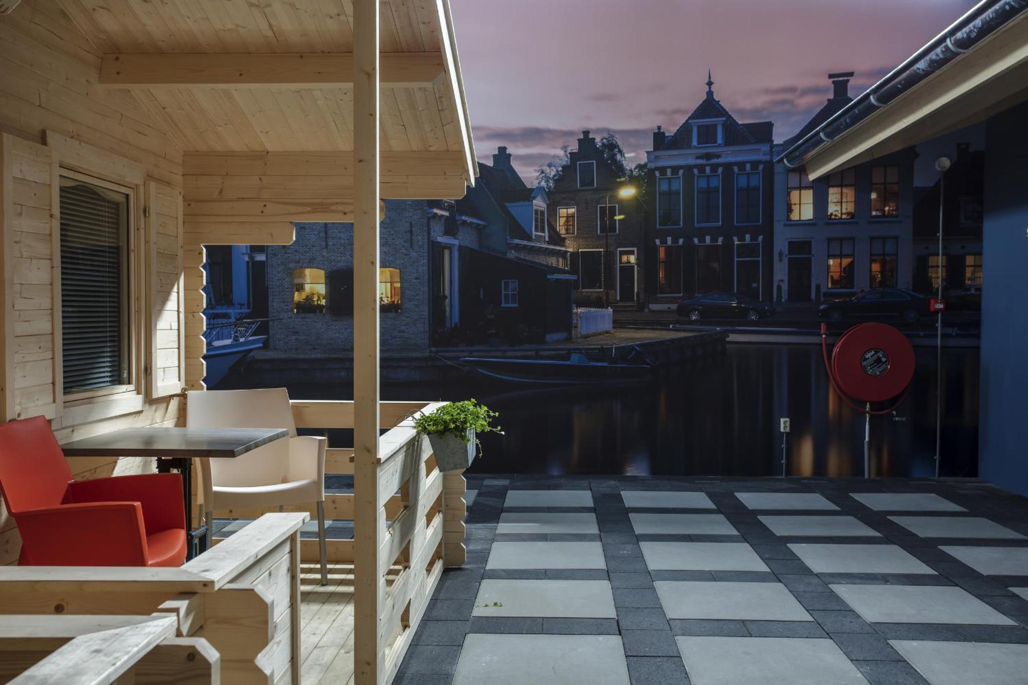 Lodgehotel De Lelie Makkum Exterior photo
